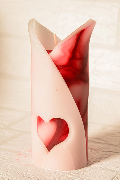 Romantyczna ręcznie robiona świeca 20cm kielich kwiatu z sercem, zapachowa