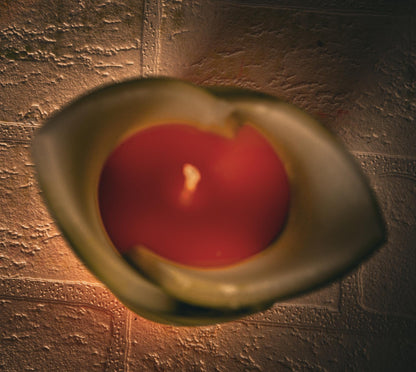 Świeca kielich kwiatu, geometryczna, zapachowa - zielono-pomarańczowa - 70h, pudełko prezentowe - ozdoba na stół do domu, pomysł na prezent