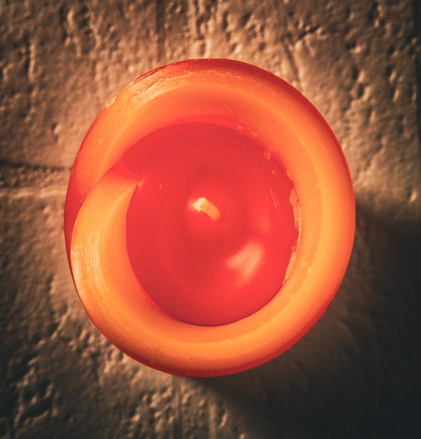 Ognista, kwiatowa, geometryczna, ręcznie robiona świeca zapachowa -  prezent: dla niej i dla niego, Walentynki, Dzień Matki - 40h, pudełko