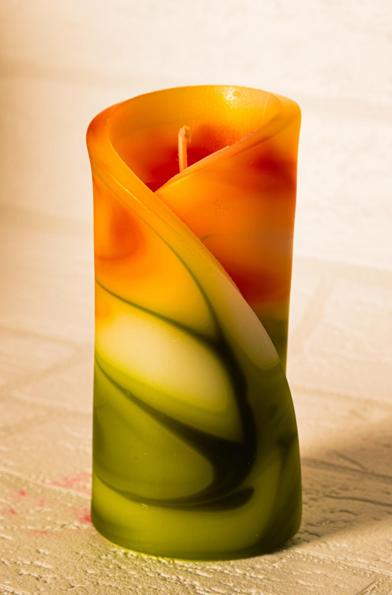 Kwiatowa, geometryczna, kolorowa, ręcznie robiona świeca zapachowa - ozdoba tarasu, Dzień Matki, dla niej - 40h, pudełko prezentowe