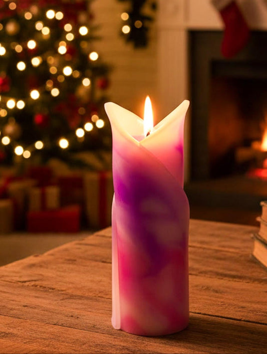 Ręcznie robiona świeca kolumnowa kielich kwiatu, stożkowa, zapachowa - fioletowo-różowy - 70h, pudełko prezentowe - kolorowa ozdoba na stół