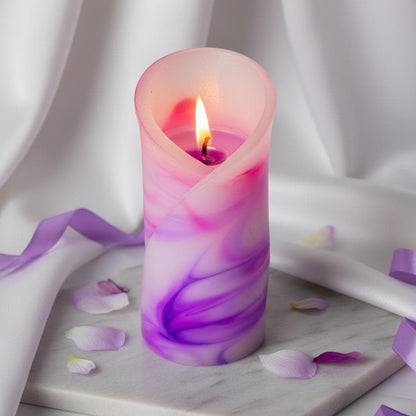 Świeca dekoracyjna zapachowa - biało-fioletowa - handmade - wzór geometryczny/kwiatowy - Wyjątkowy Prezent na Walentynki i Dzień Matki