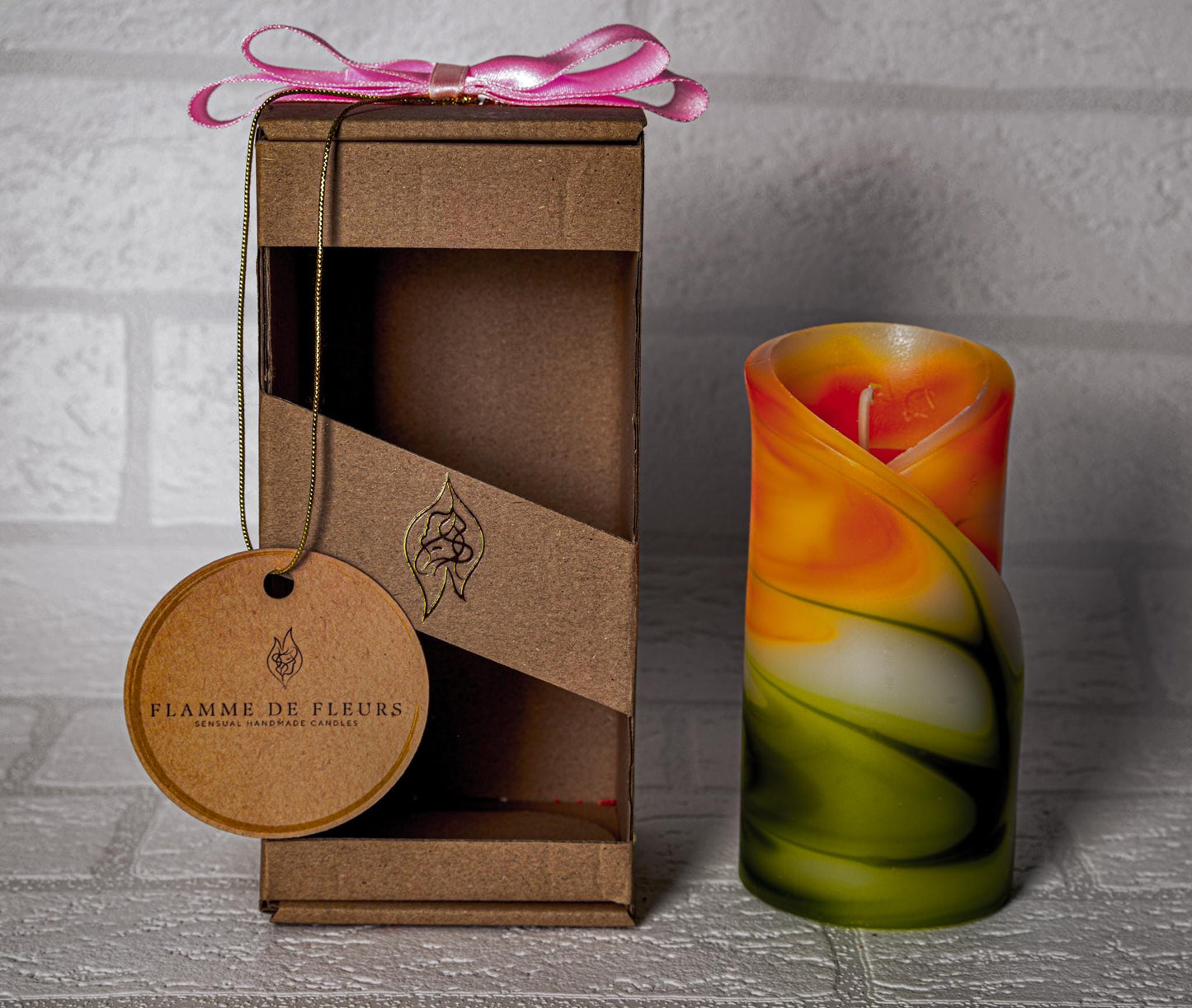 Kwiatowa, geometryczna, kolorowa, ręcznie robiona świeca zapachowa - ozdoba tarasu, Dzień Matki, dla niej - 40h, pudełko prezentowe