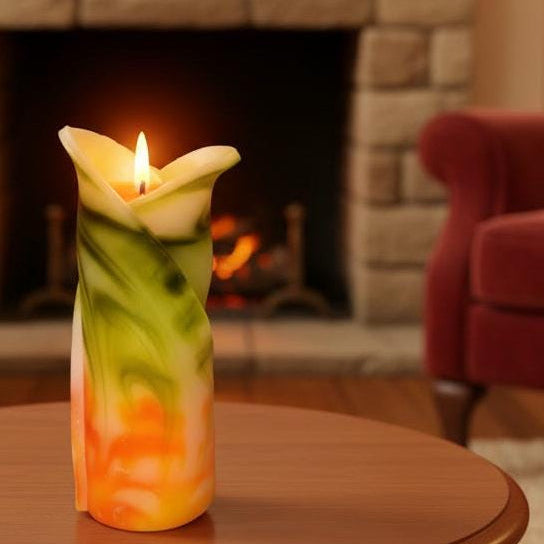 Świeca kielich kwiatu, geometryczna, zapachowa - zielono-pomarańczowa - 70h, pudełko prezentowe - ozdoba na stół do domu, pomysł na prezent