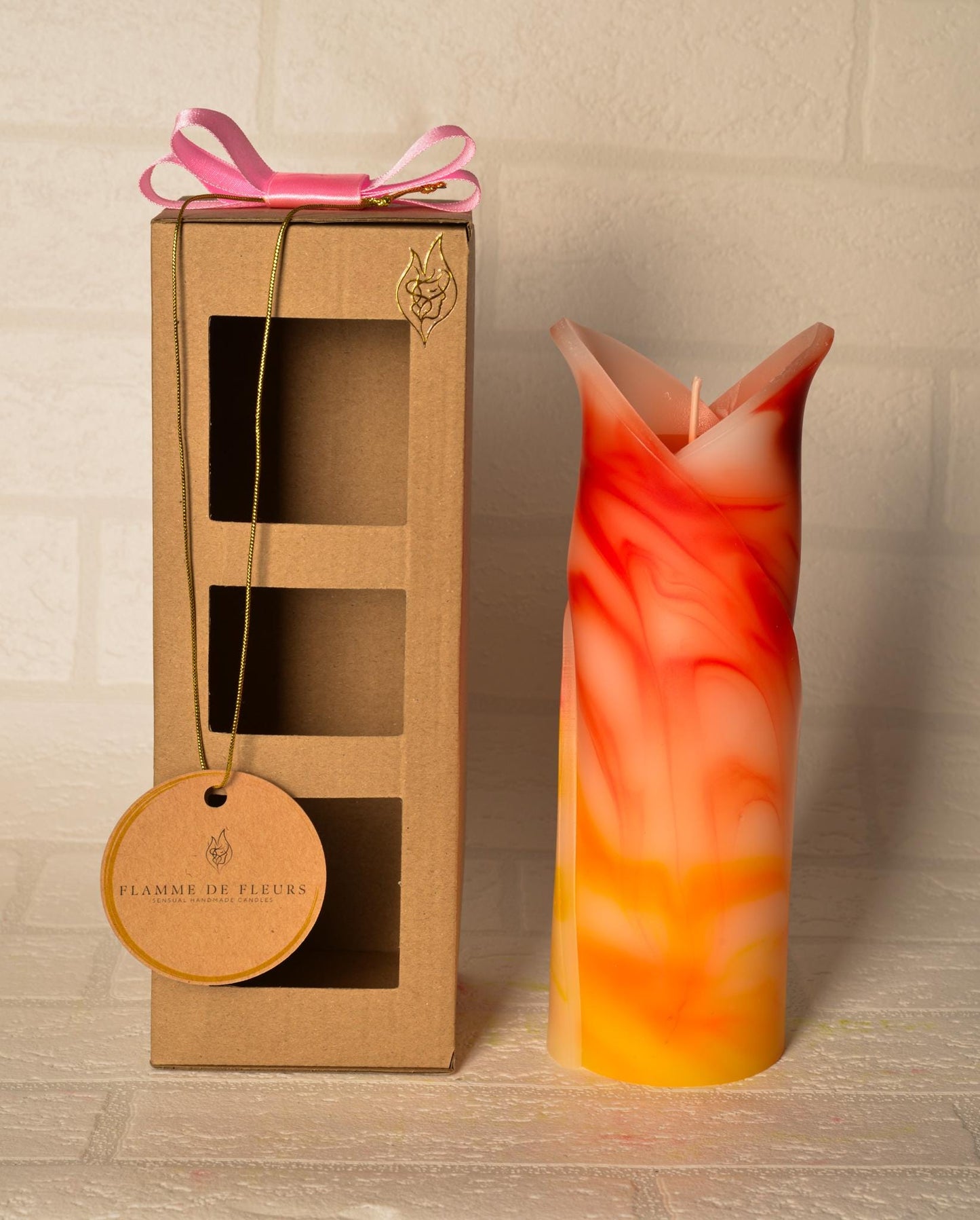 Świeca kielich kwiatu, geometryczna, zapachowa - pomarańczowo-czerwona -20cm, pudełko prezentowe -ozdoba na stół do domu, pomysł na urodziny